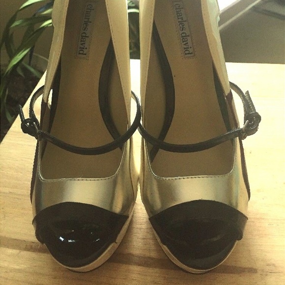 Charles David Shoes - Charles David Vero Cuoio Sz 7.5 Strap Black Silver